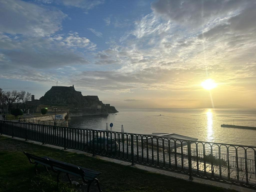 Corfu  Liston Suites Anastasia מראה חיצוני תמונה