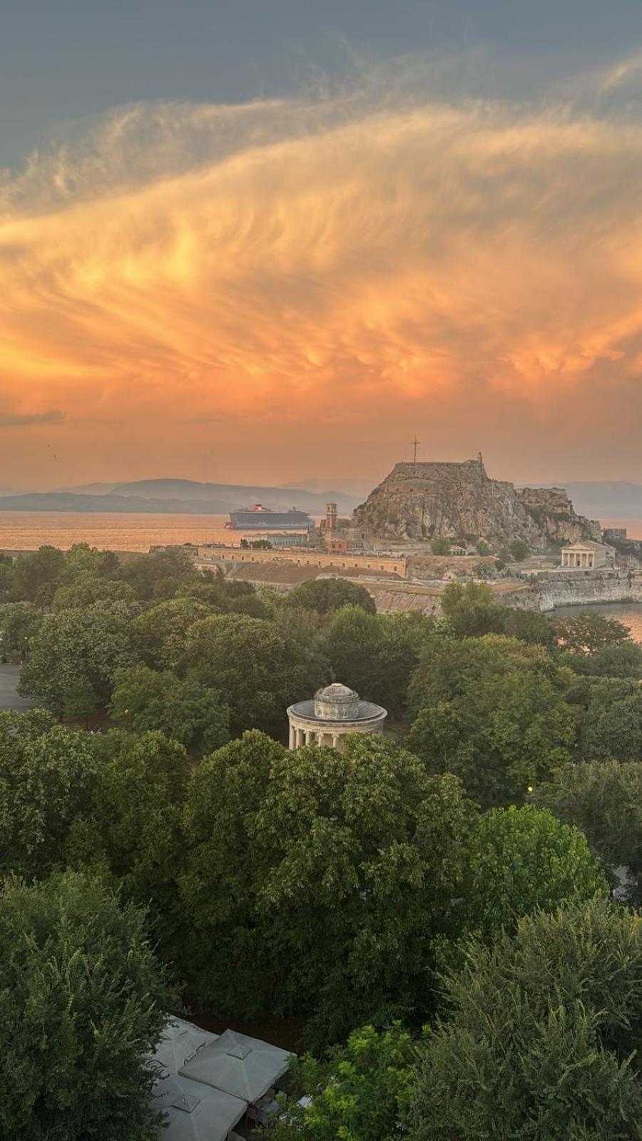 Corfu  Liston Suites Anastasia מראה חיצוני תמונה